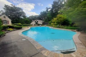 Secluded retreat pool rental