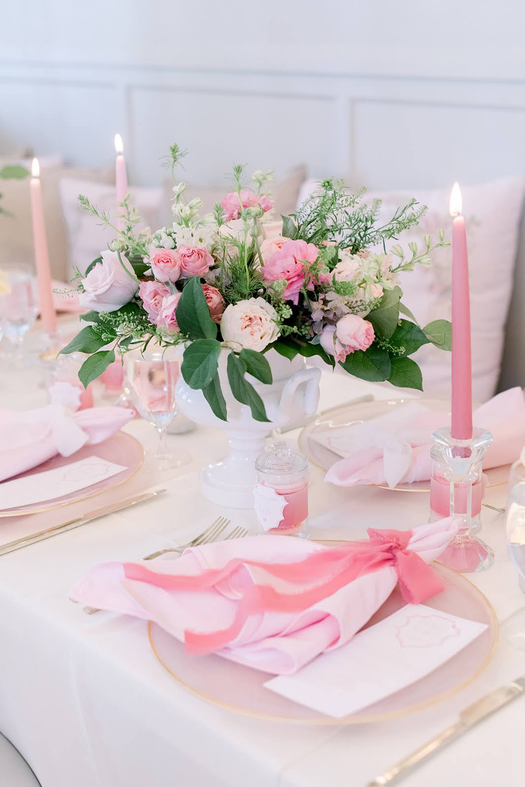 Party Little Things pink tablescape
