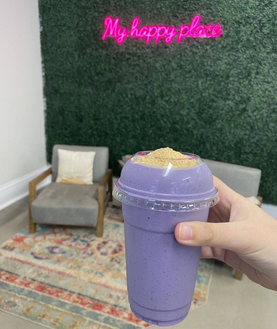 A photo of a purple smoothie