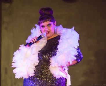 Featured Image Gwen Sunkel, photo by Pauline Shypula