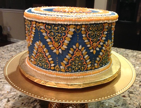 A round cake made by Naleni Amarnath