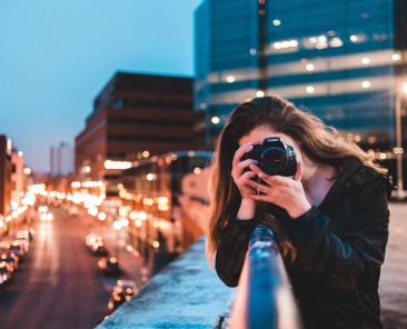 erik-mclean-9XK7vgoGSgc-unsplash