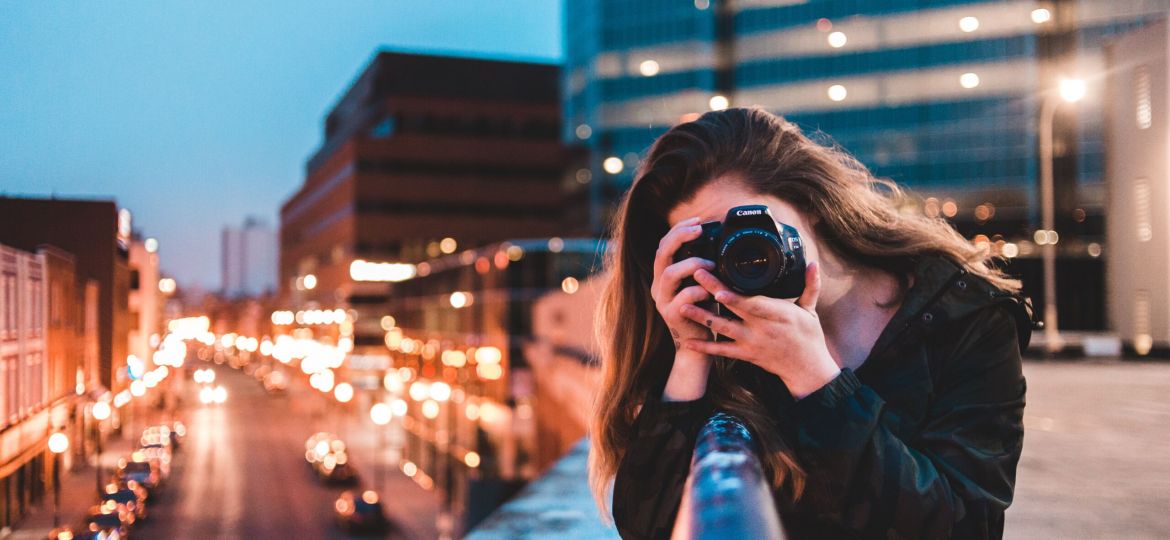 erik-mclean-9XK7vgoGSgc-unsplash