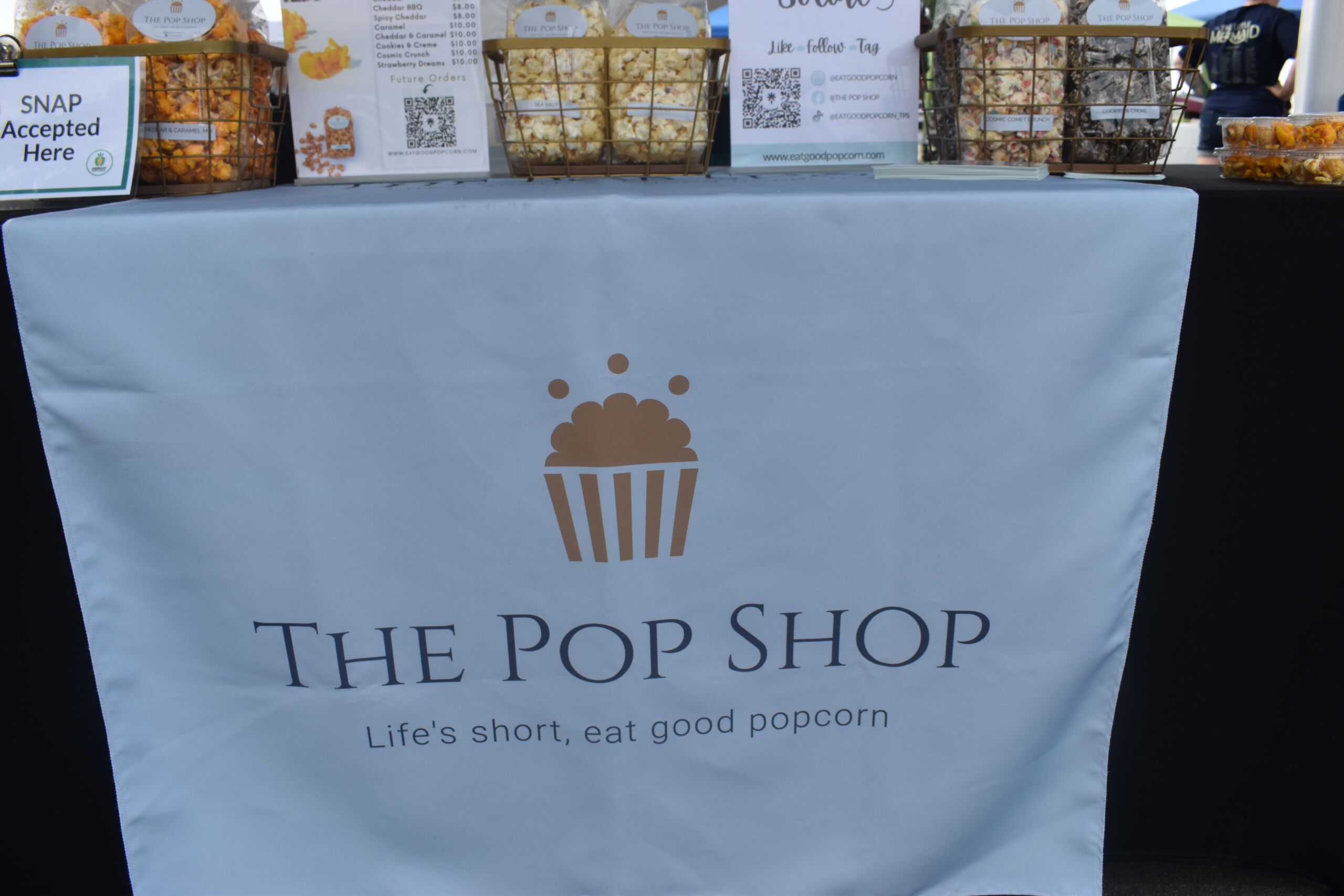 The Pop Shop Sign