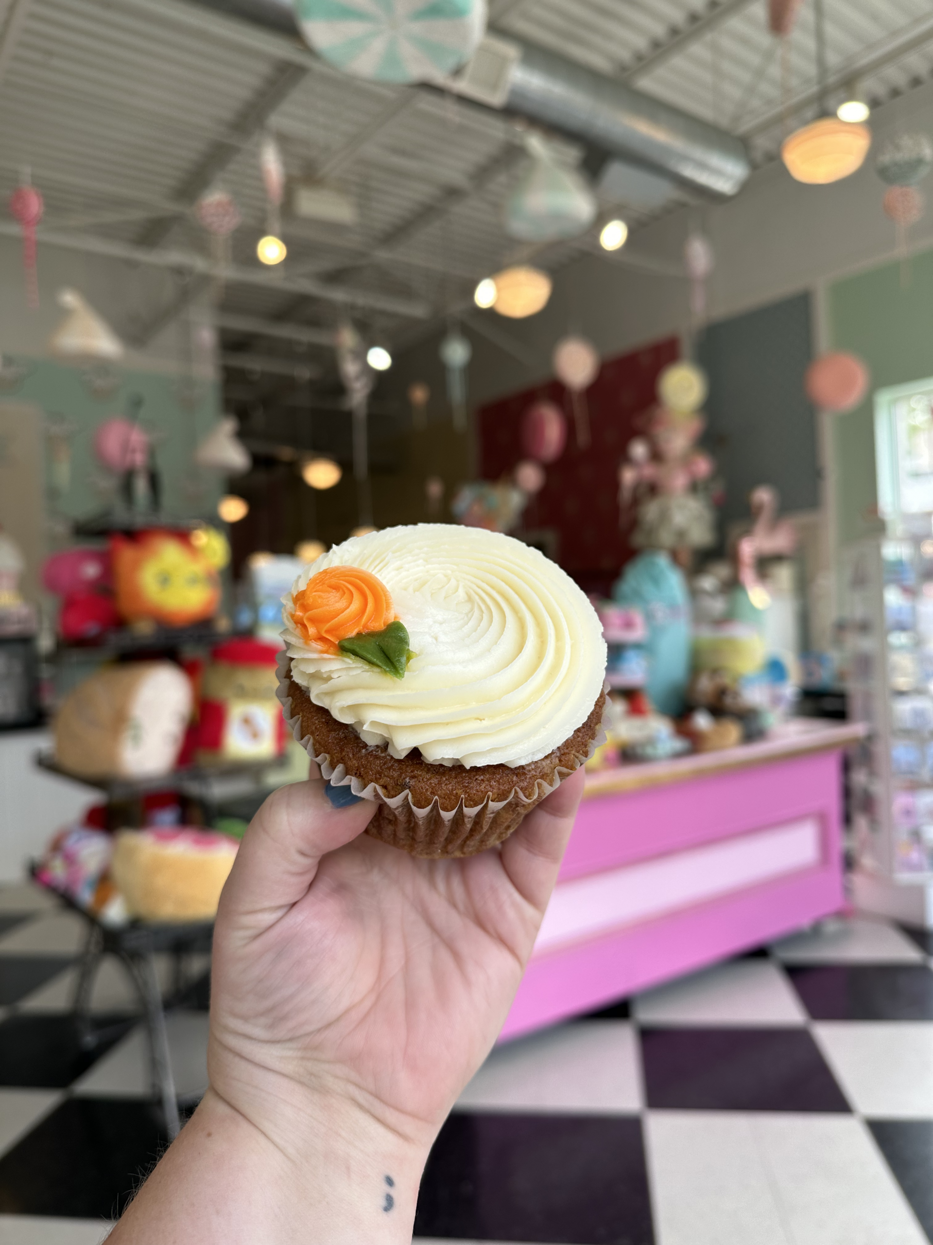 A classic pumpkin cake with notes of cinnamon, nutmeg, clove, and ginger, topped with our famous cream cheese icing.