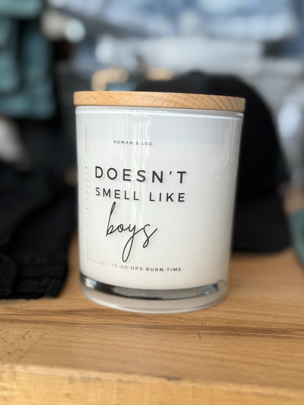 Roman & Leo - Doesn't Smell Like Boys candle
