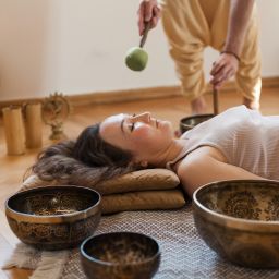 Woman at a retreat, relaxing - Featured Image